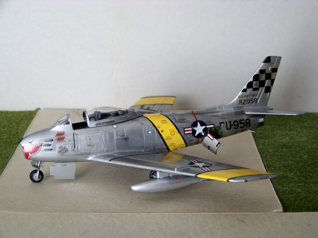 Sabre F-86F Heller 1/72 100_3213