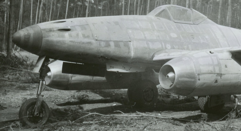 Me 262 A-1a  "Schwalbe" au 32 Trumpeter - Page 2 Messer68