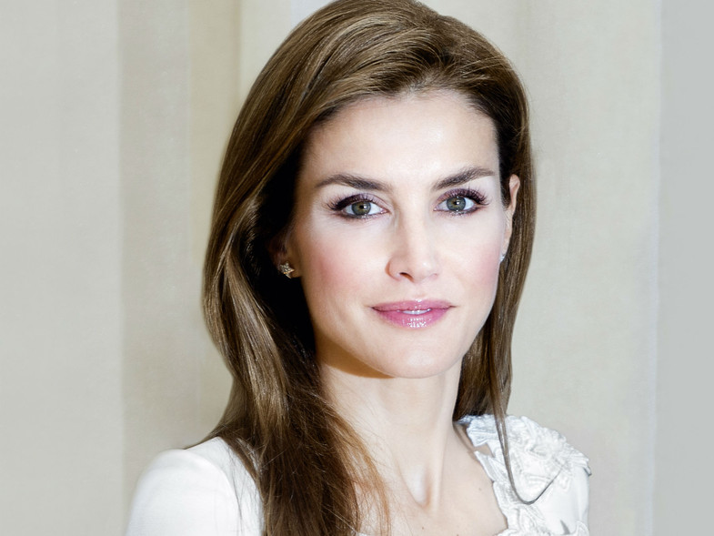 LA REINA LETIZIA: IMÁGENES DE UNA VIDA - Página 10 13142010