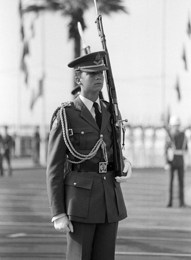 FELIPE DE BORBÓN, INFANCIA Y JUVENTUD. - Página 9 24_de_10