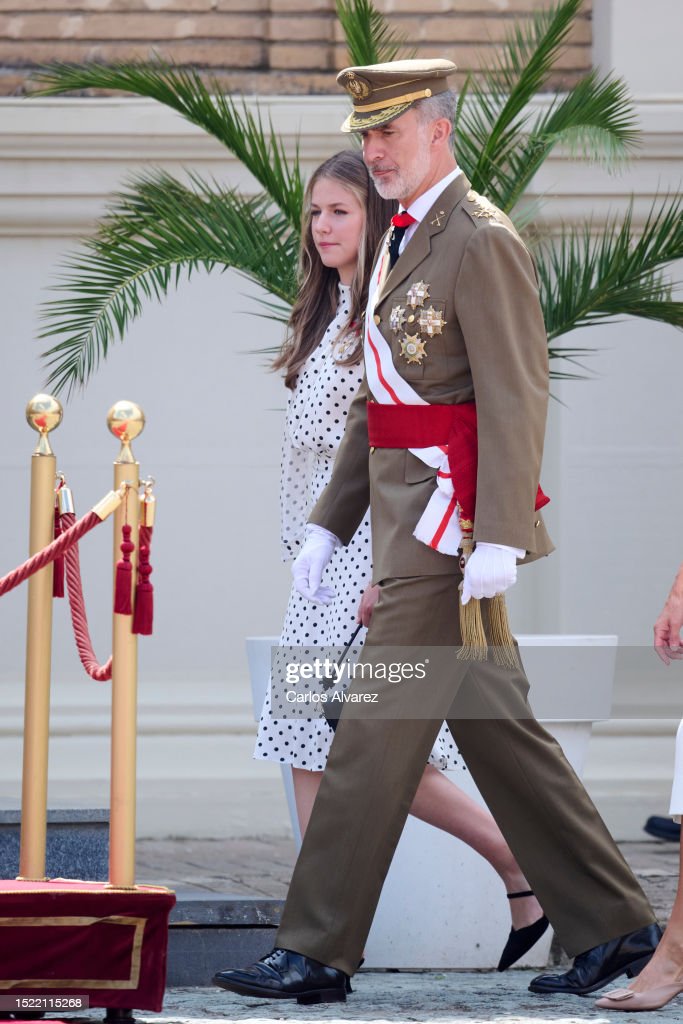 ACTOS CONJUNTOS DE LOS REYES O LA FAMILIA REAL II - Página 24 6212