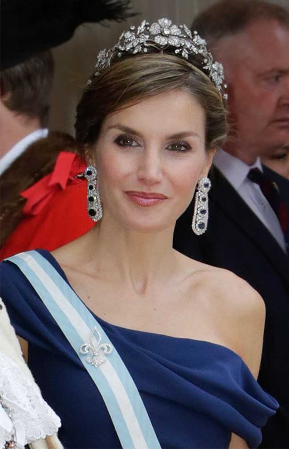 LA REINA LETIZIA: IMÁGENES DE UNA VIDA - Página 5 A54edd10