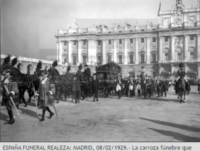 LA REGENTE: MARÍA CRISTINA DE HABSBURGO-LORENA - Página 18 Scre1893