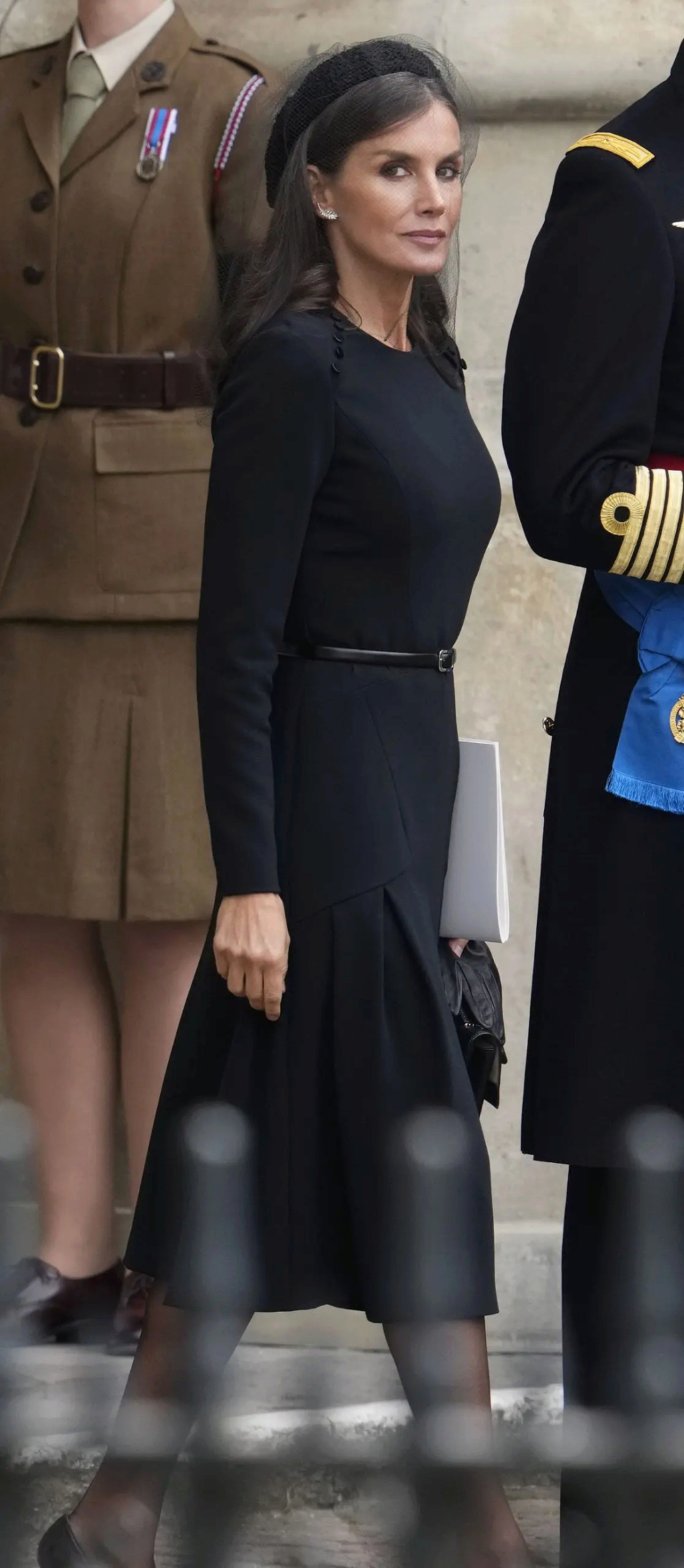 FUNERAL DE LA REINA ISABEL II y PROCLAMACIÓN FORMAL COMO REY DE CARLOS III  - Página 5 Seman527