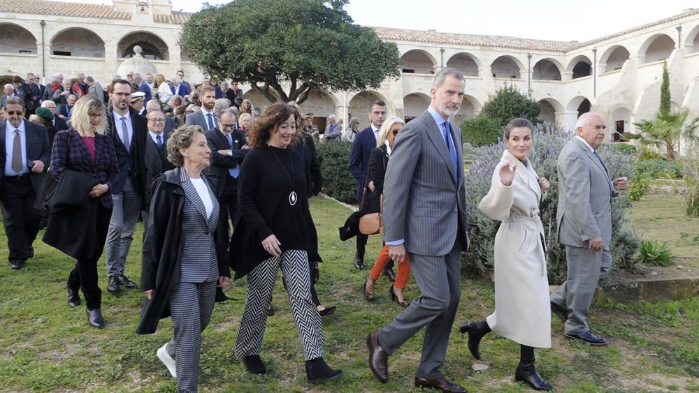 ACTOS CONJUNTOS DE LOS REYES O LA FAMILIA REAL II - Página 7 Tm120117