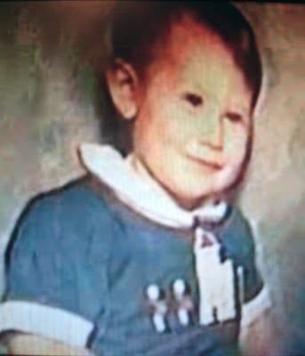 Photos of murderers as Children - Page 6 Ahr0ch11