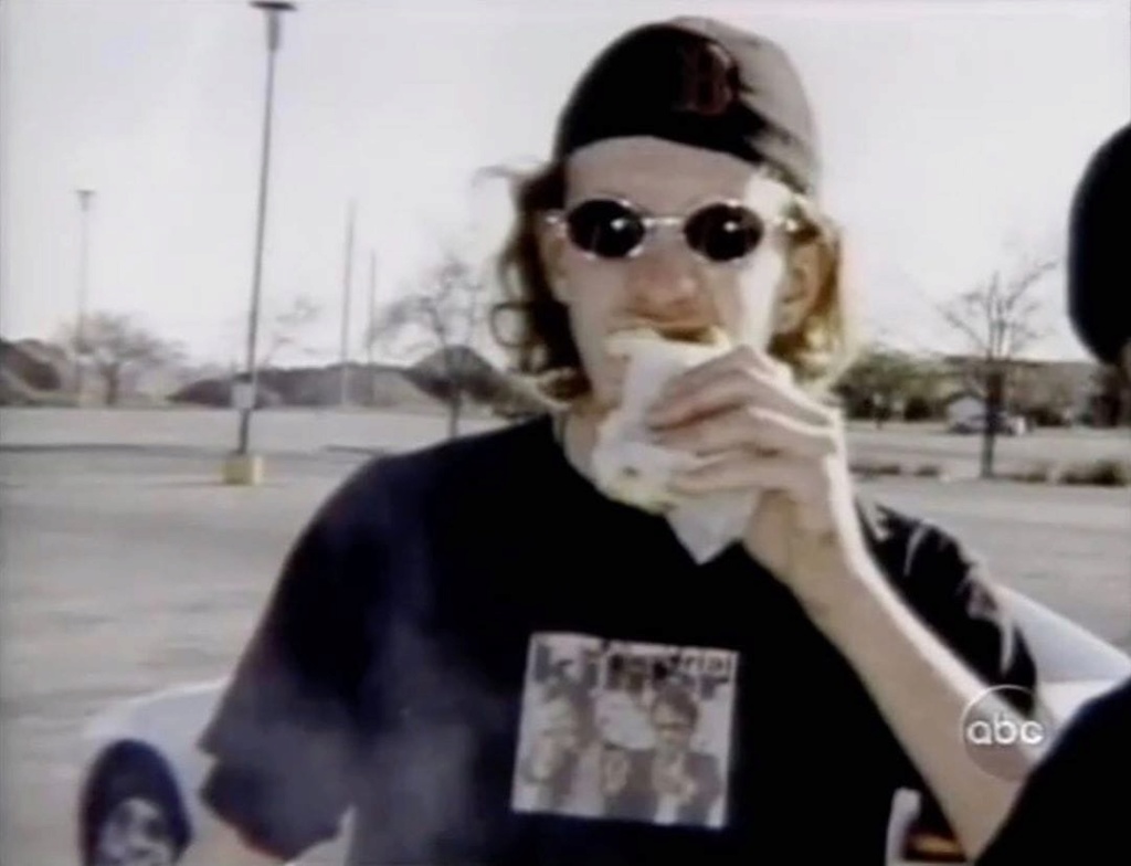 Very rare photo of Dylan Klebold eating a donut??? Img-2011