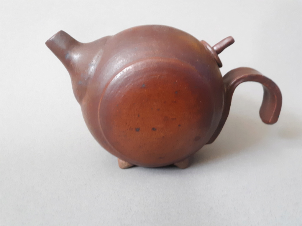 Unknown mark studio pottery teapot 20210114