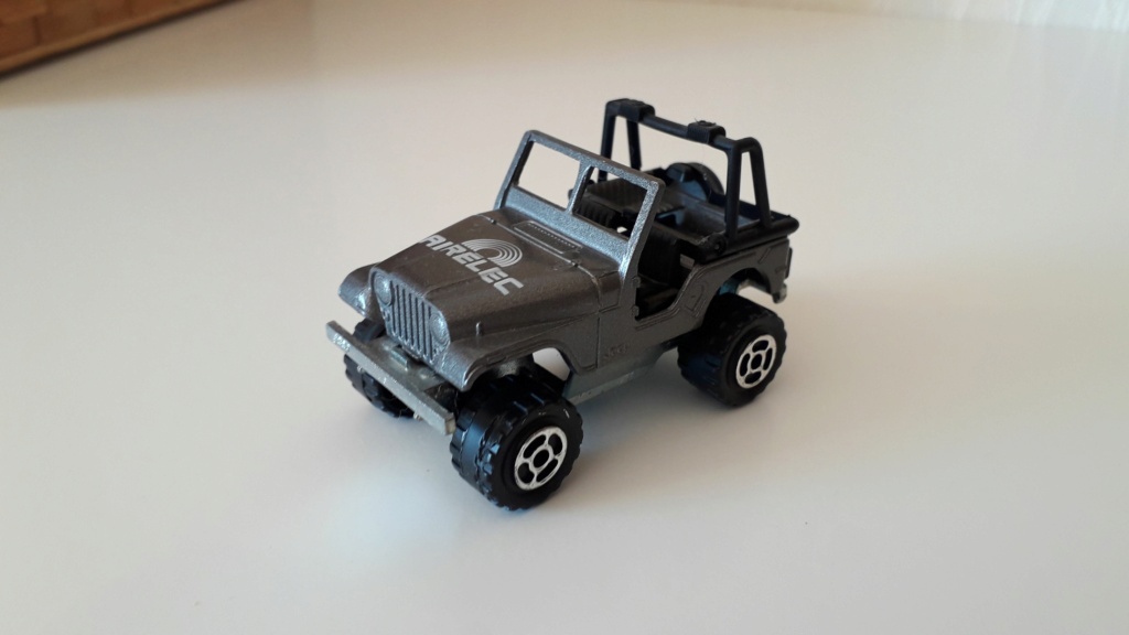 ma petite collection de majorette - Page 3 Jeep_c11