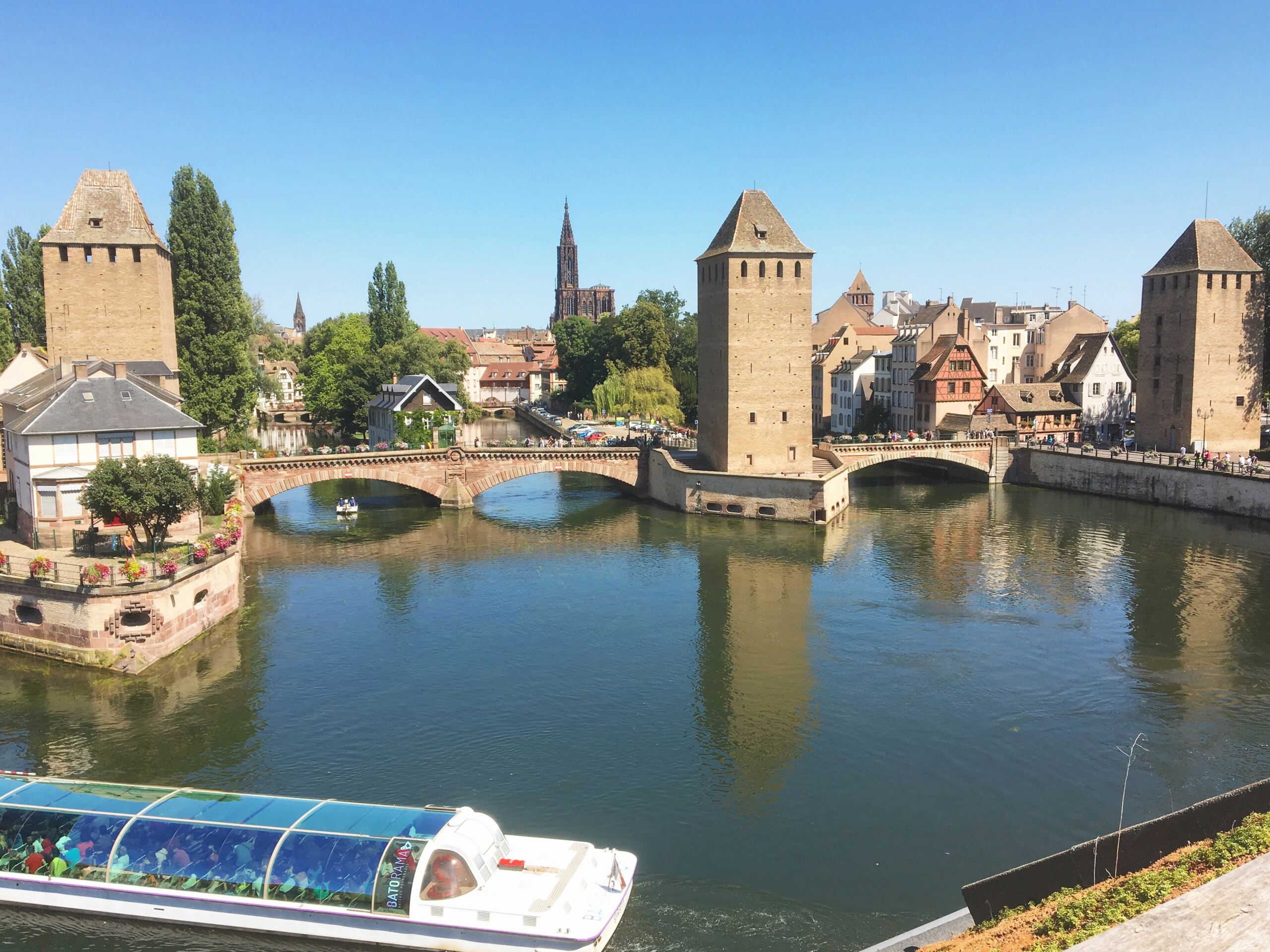 => Alsace Département 67/68 - Les Ponts Couverts et La Petite France à Strasbourg Mid_0010
