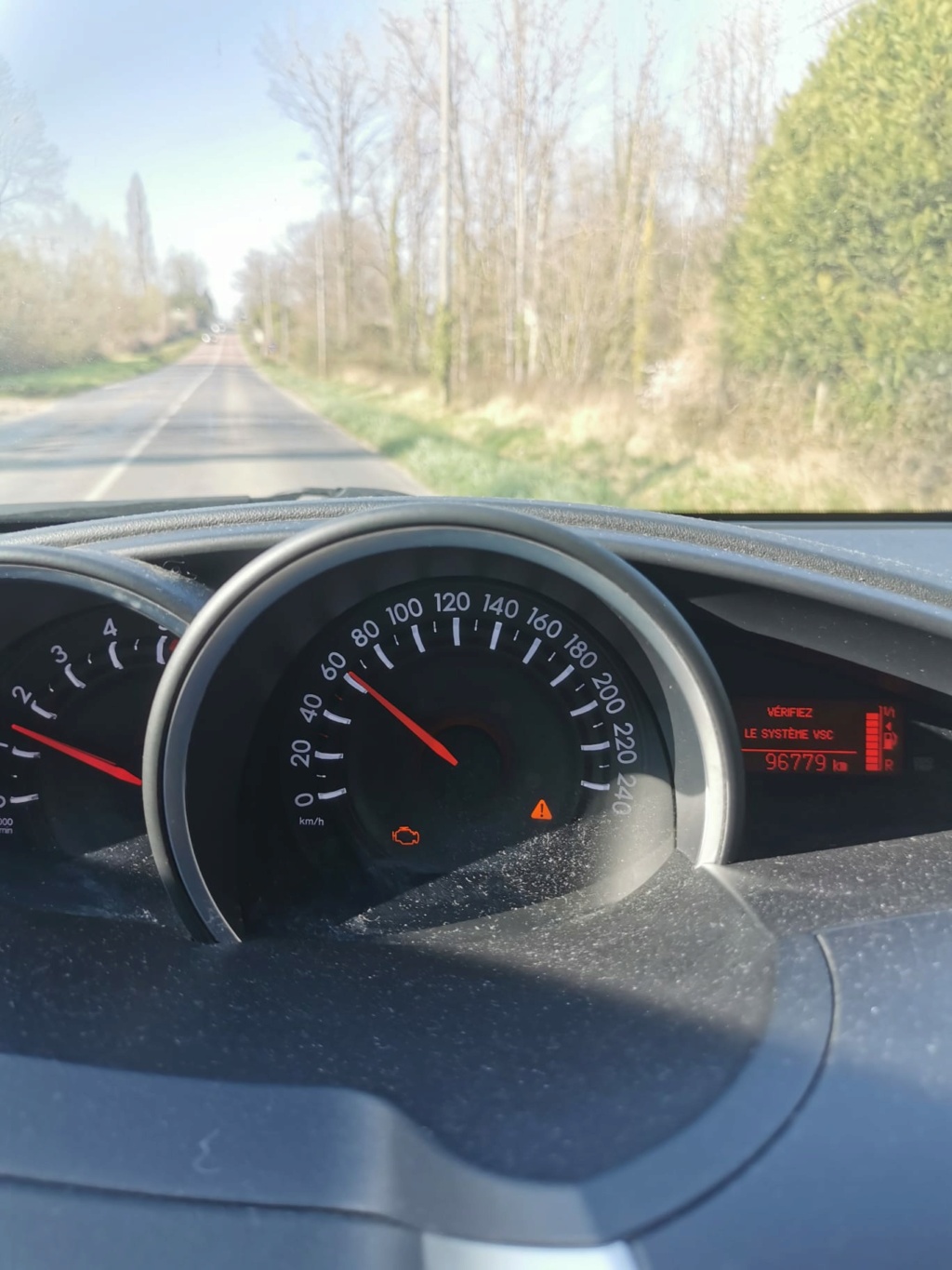 voyant moteur, antipatinage et message "verifier le systeme vsc"