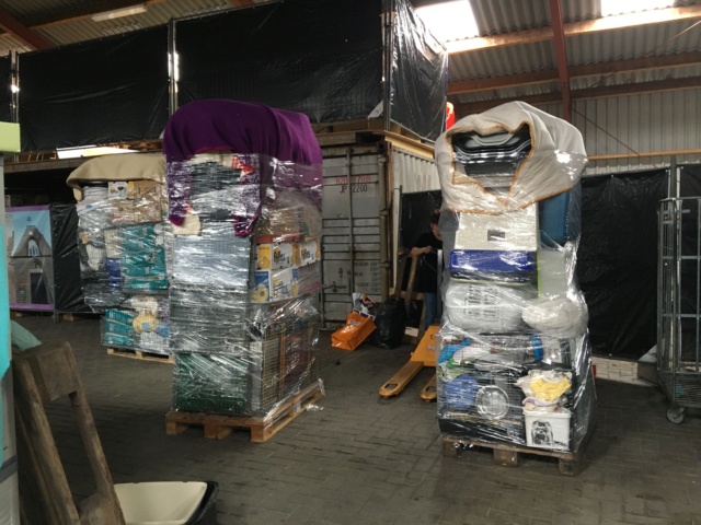 4 pallets voor Asociación de Rescate Animal Brigada Animalista Img_8534