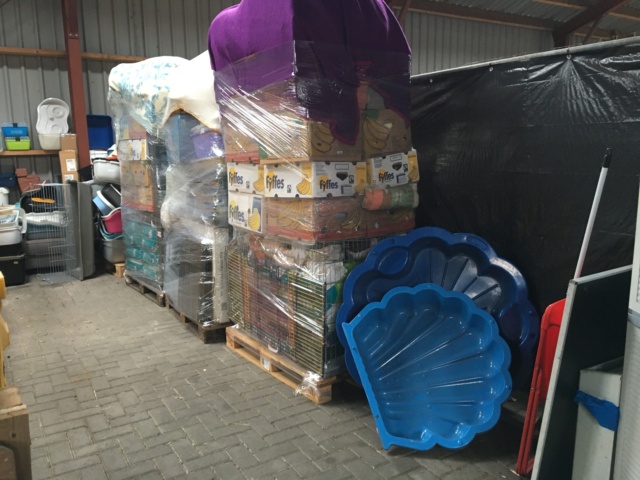 4 pallets voor Asociación de Rescate Animal Brigada Animalista Img_8537