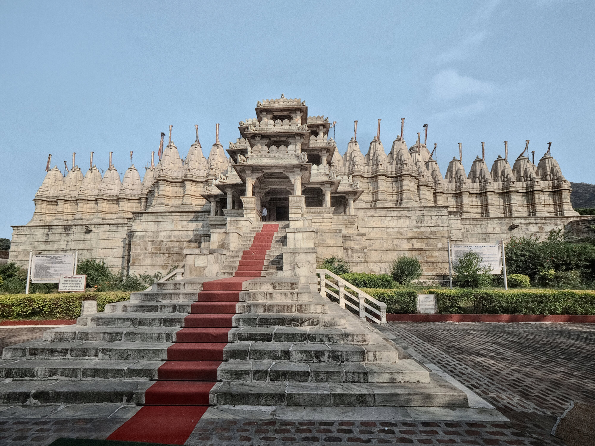 [Architecture_et_Graphisme]  ☞ Temple de Ranakpur 002_pb11