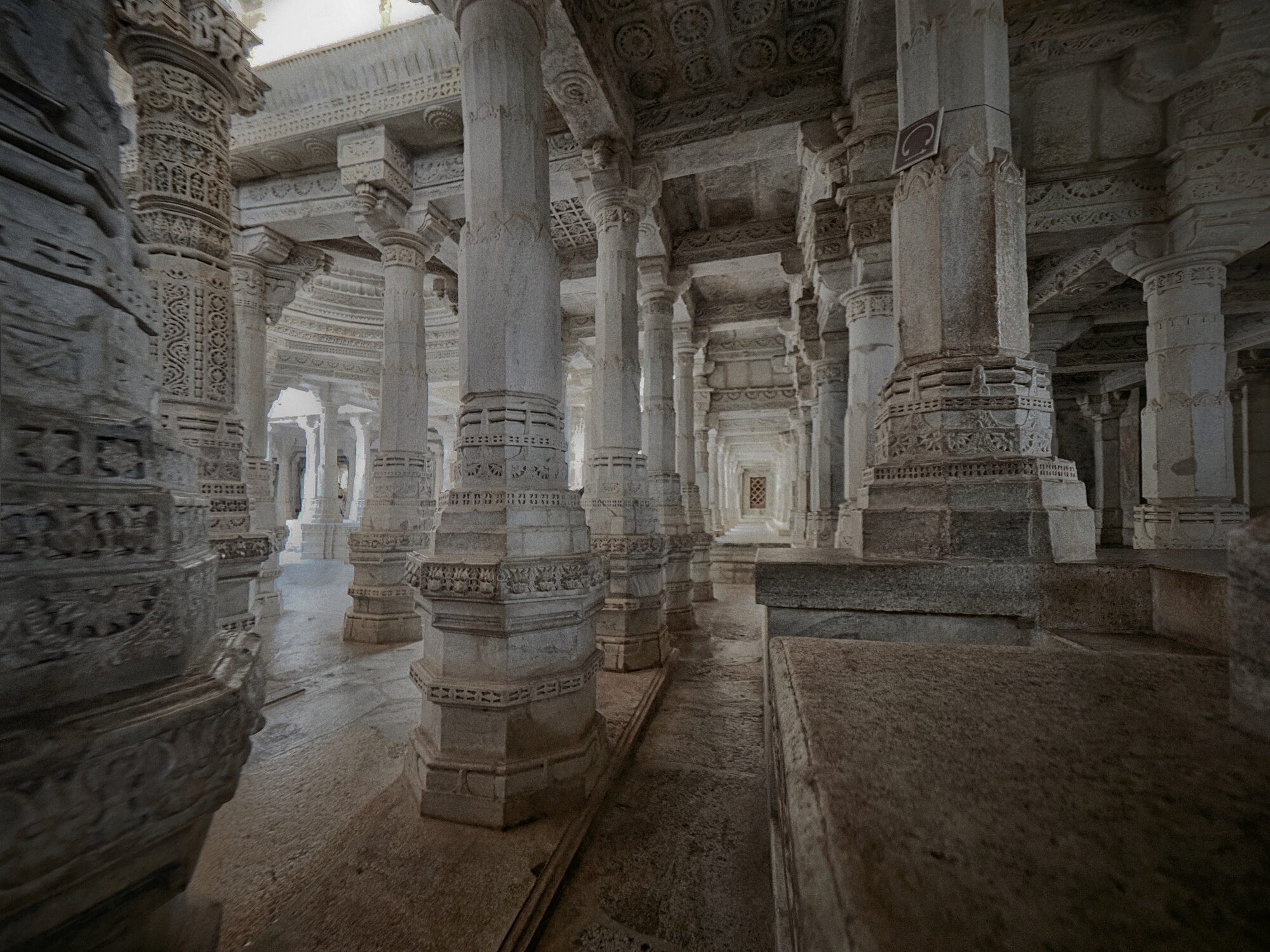 [Architecture_et_Graphisme]  ☞ Temple de Ranakpur 009_pb11