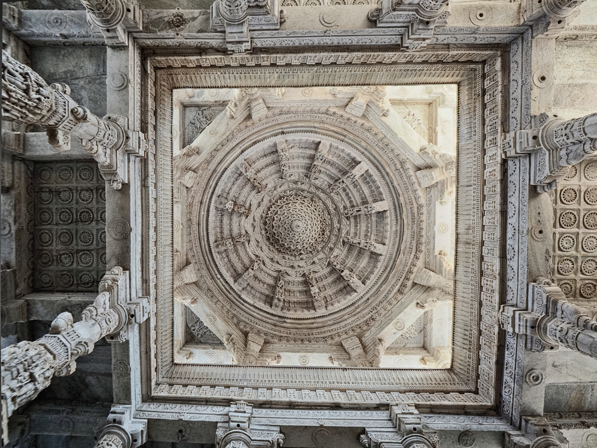 [Architecture_et_Graphisme]  ☞ Temple de Ranakpur 020_pb11