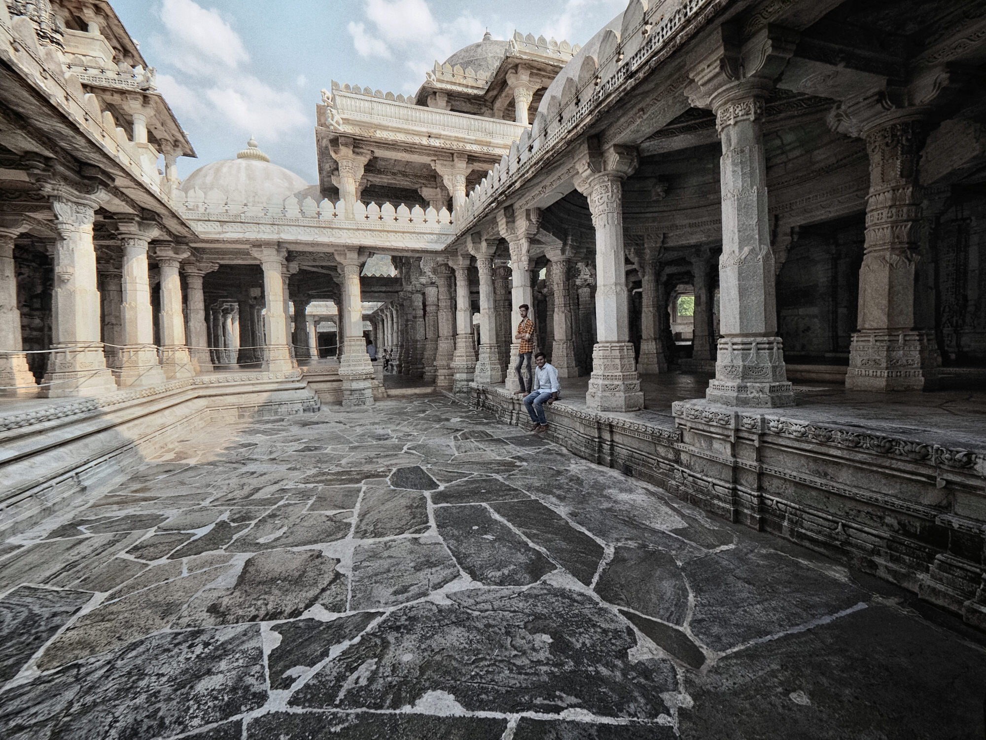 [Architecture_et_Graphisme]  ☞ Temple de Ranakpur 024_pb10