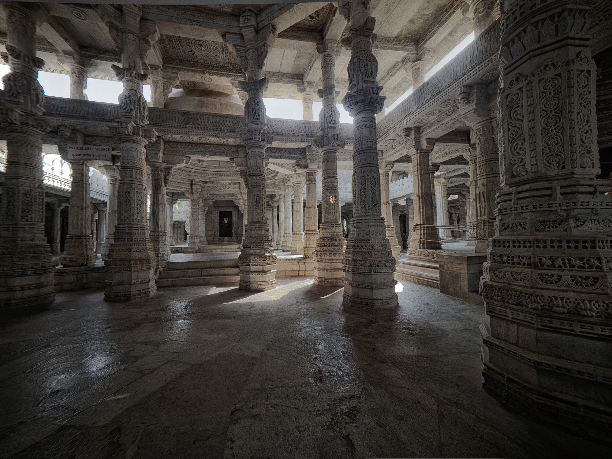 [Architecture_et_Graphisme]  ☞ Temple de Ranakpur 026_pb10