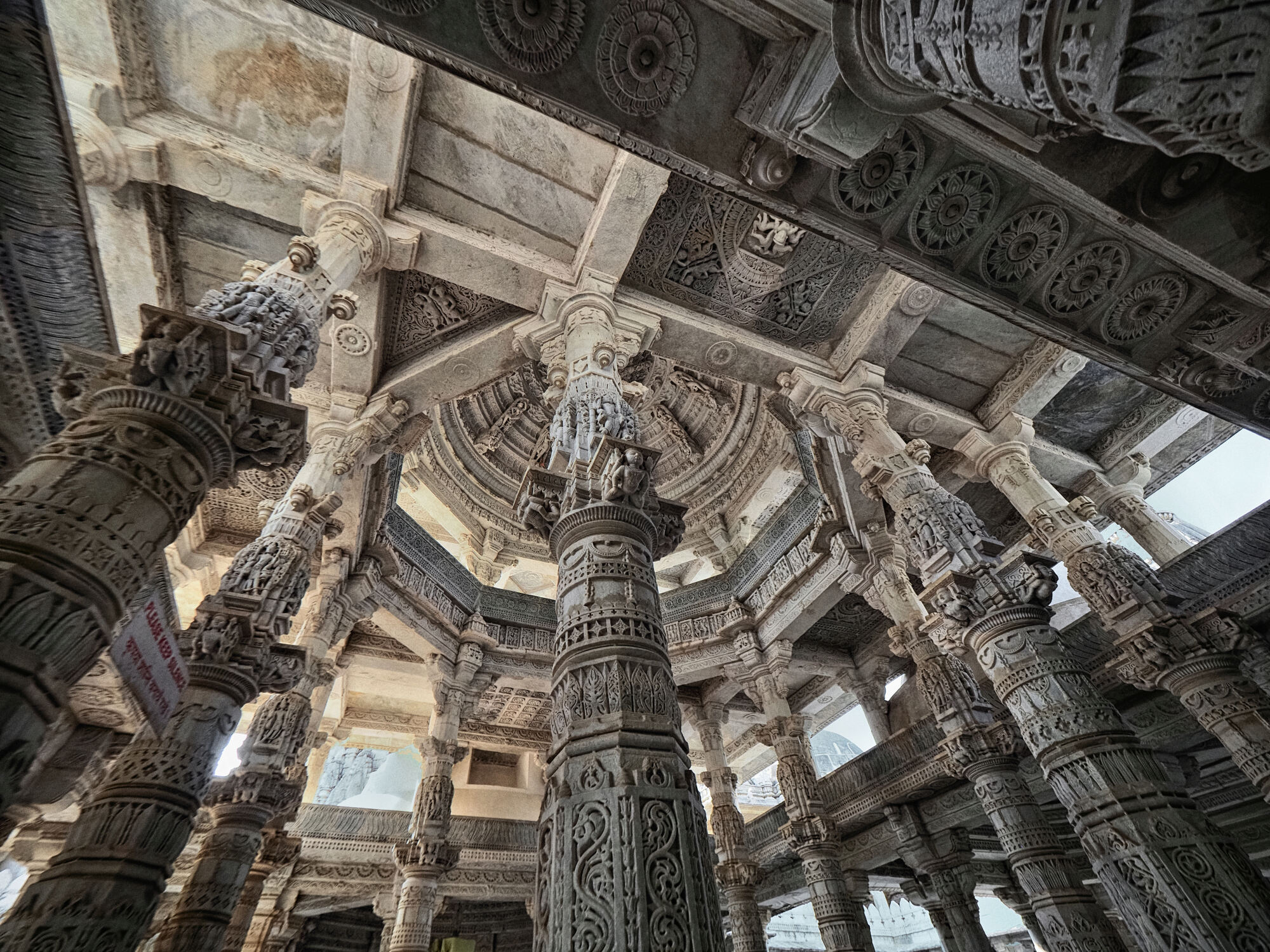 [Architecture_et_Graphisme]  ☞ Temple de Ranakpur 031_pb10