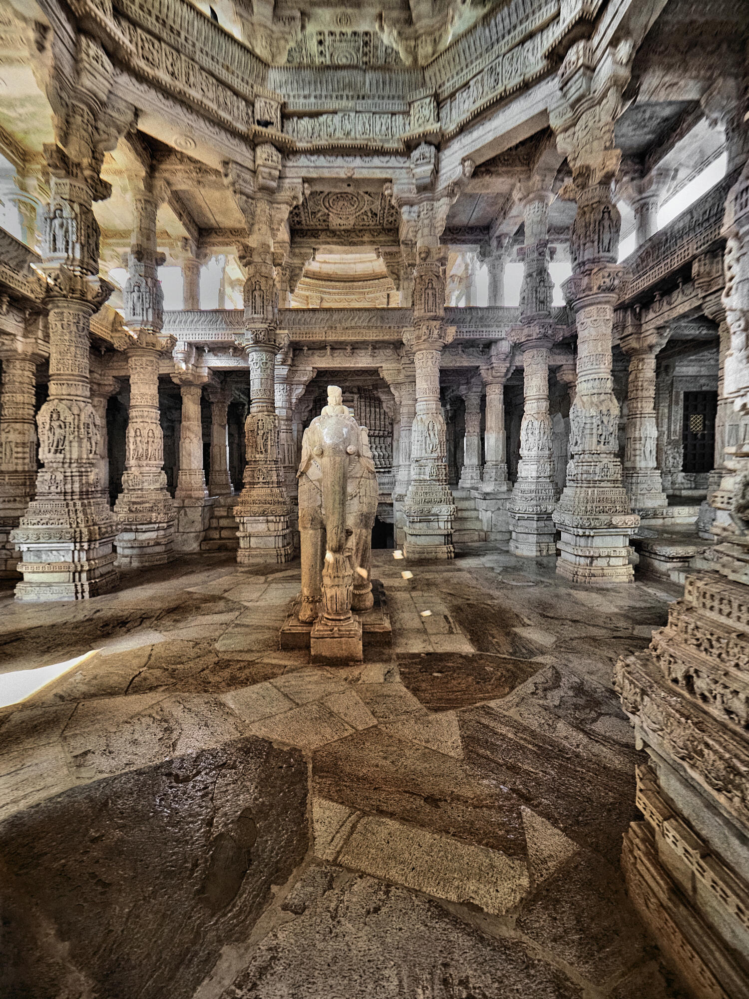 [Architecture_et_Graphisme]  ☞ Temple de Ranakpur 034_pb12