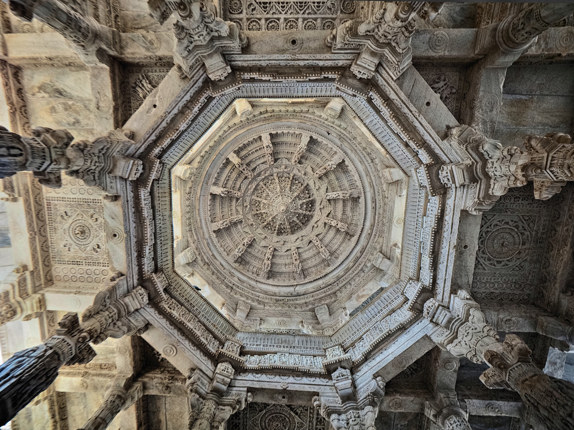 [Architecture_et_Graphisme]  ☞ Temple de Ranakpur 035_pb12