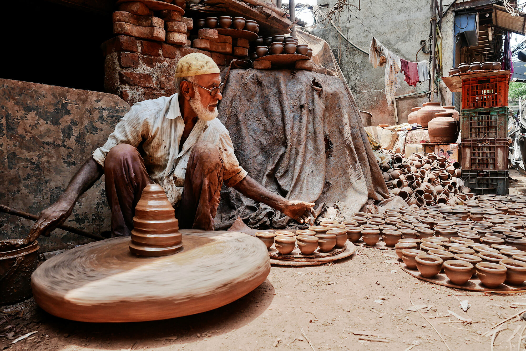 [Instants_de_vie_et_rue] Le potter de Dharavi P1130114