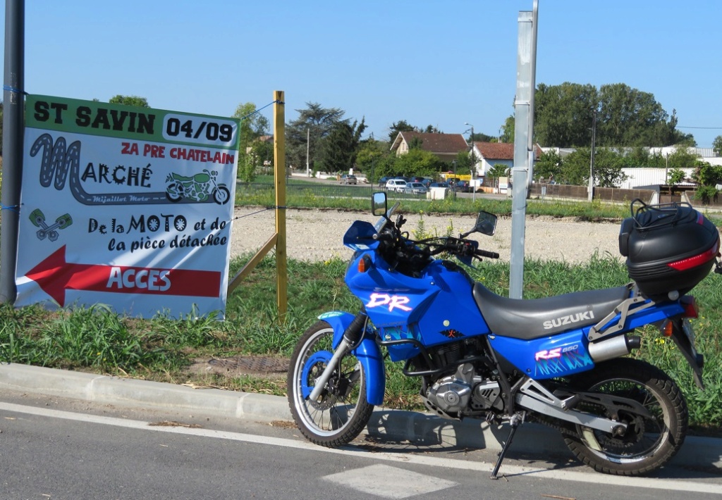 Brocante Moto St Savin dimanche 4 septembre 2022 Img_0805