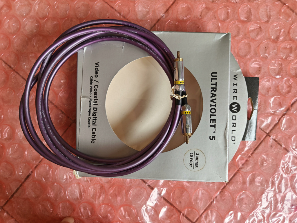 Wireworld Ultraviolet 5 coaxial digital cable (used) Wirewo12
