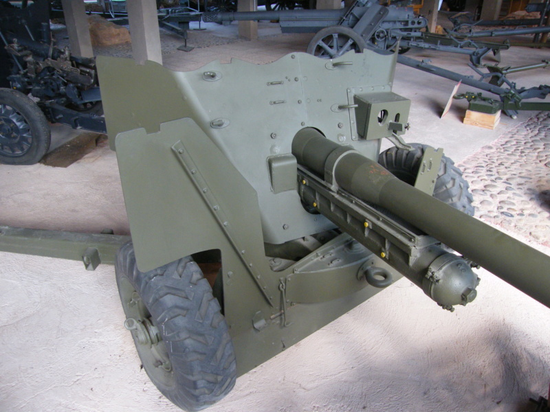 Ordnance QF 6-pounder 7 cwt 6_poun10