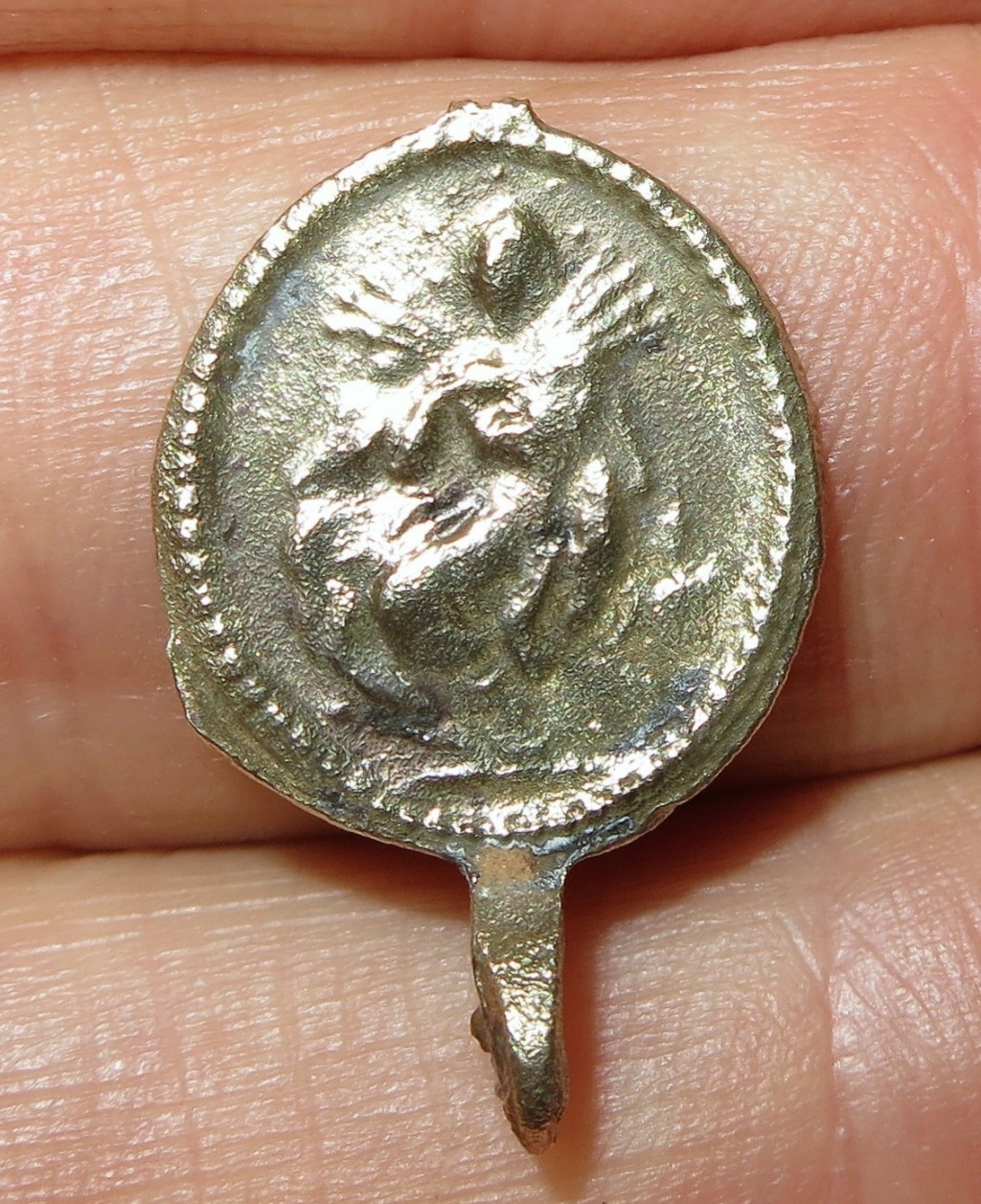Huida a Egipto / Mater Dolorosa. Medalla intermedia de rosario, S. XVIII Medall11