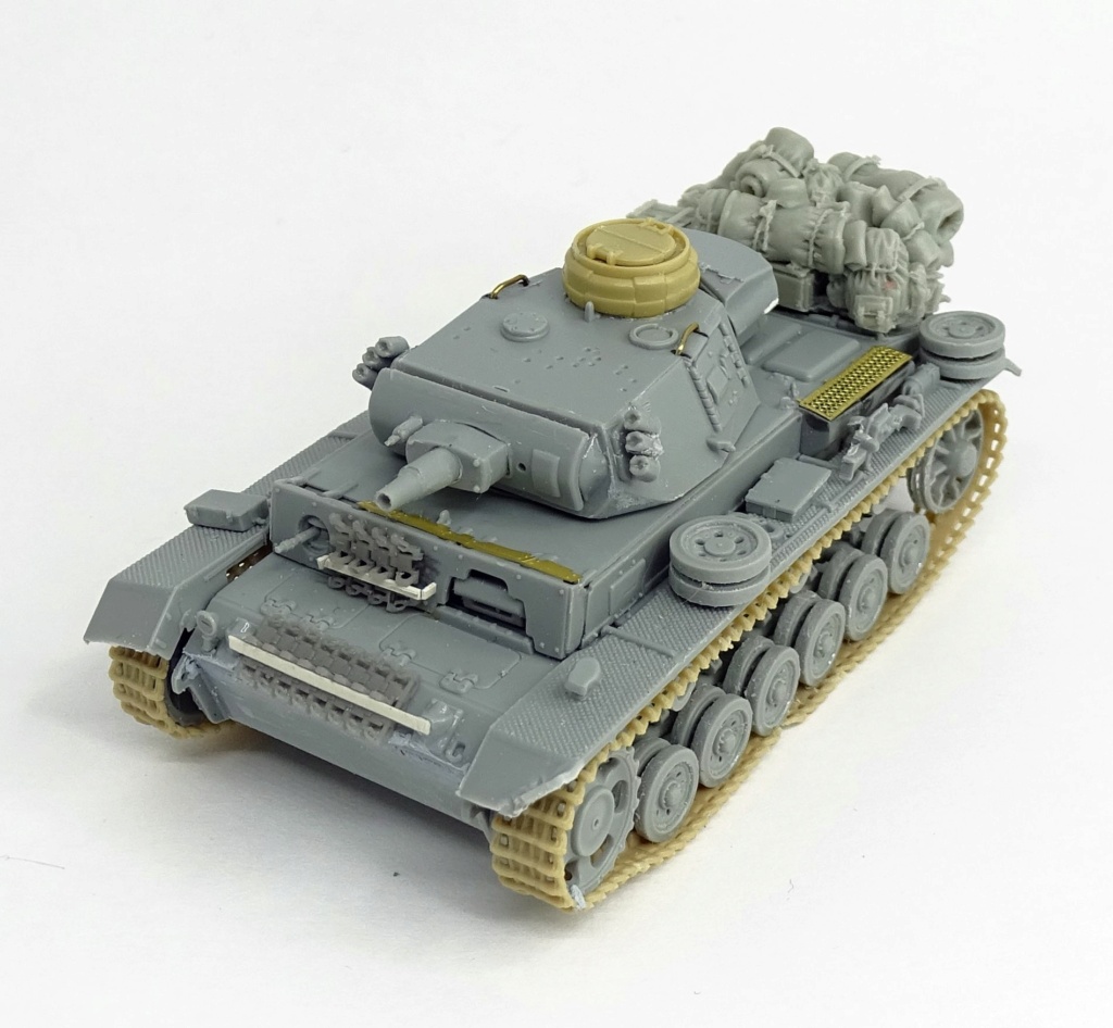 Panzer III N DAK.Dragon Dsc01433