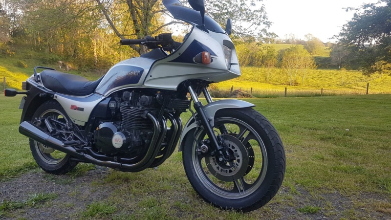 Motos des Membres du Forum - Page 24 61674011