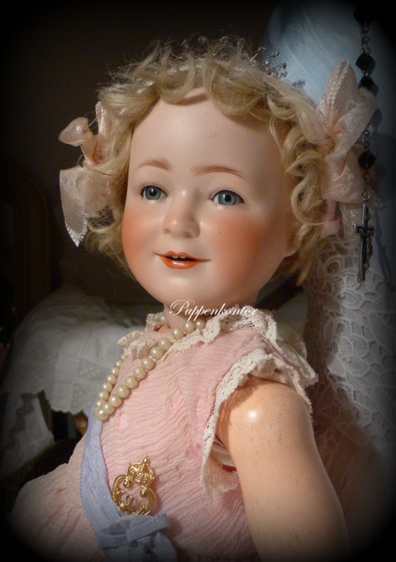 Princess Elizabeth : historique des poupées portrait P1270210