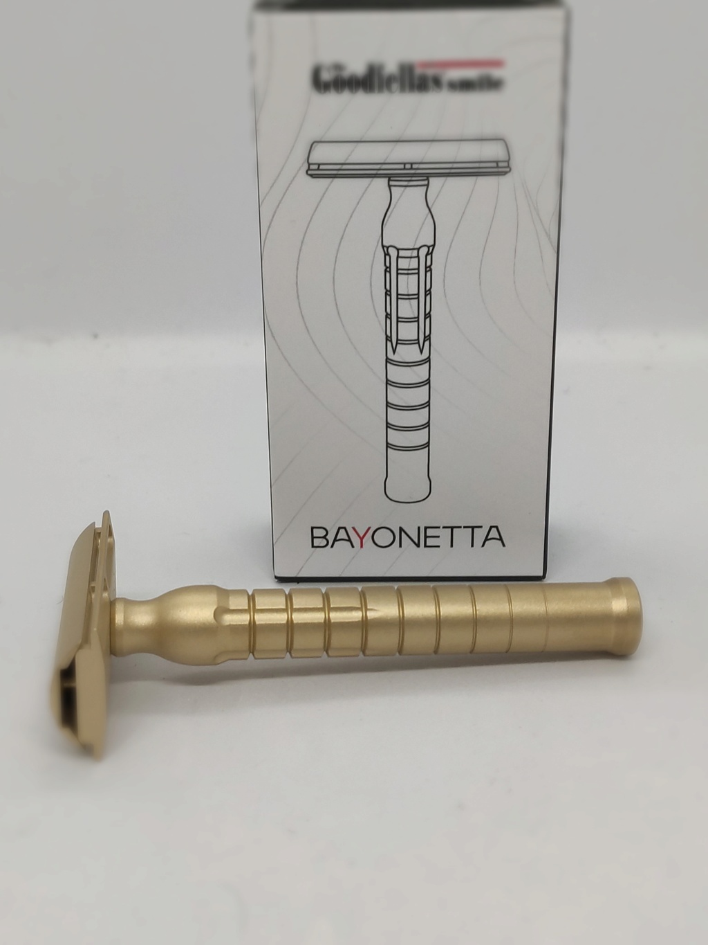 Bayonetta : un nouveau rasoir en laiton chez Rasoigoodfellas 20231224