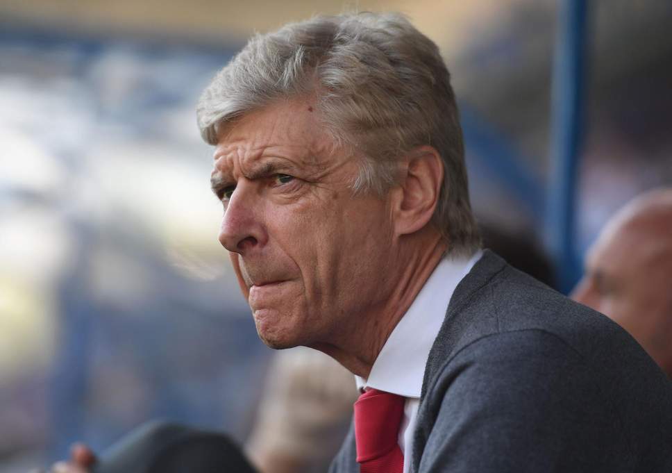 Clube japonês faz proposta por Arsène Wenger Arsene10