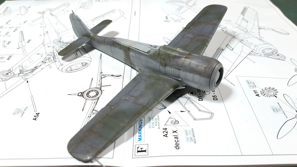[Eduard] 1/72 - Focke-Wulf Fw 190 A-8   (fw190) 20240430