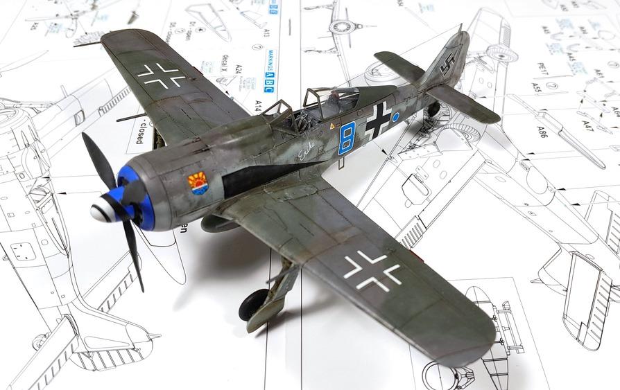 [Eduard] 1/72 - Focke-Wulf Fw 190 A-8 (fw190) 20240470