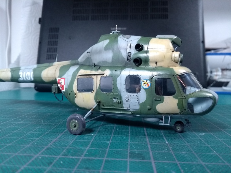 [Concours "Voler c'est mieux en double" ] Mil Mi-2 - Aeroplast - 1/48 - Page 7 Img_1143