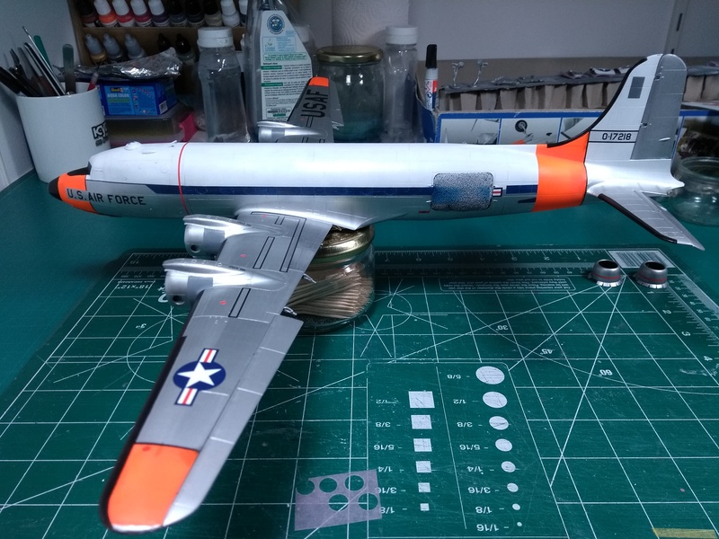 [Revell] 1/72 - Douglas C-54D Skymaster  - Page 5 Img_1272