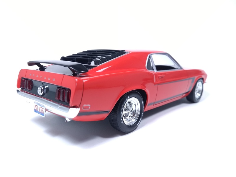 1969 Boss 302 Mustang Revell 1/25 Img_3364