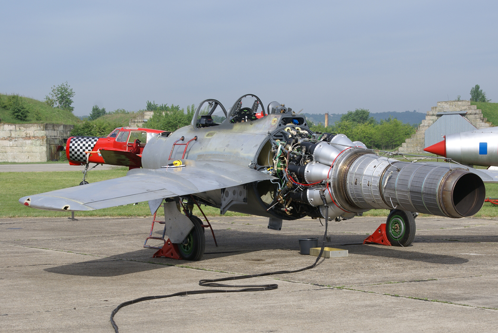 [Eduard] 1/72 - Mikoyan-Gourevitch MiG-15 bis  Mig-kl10