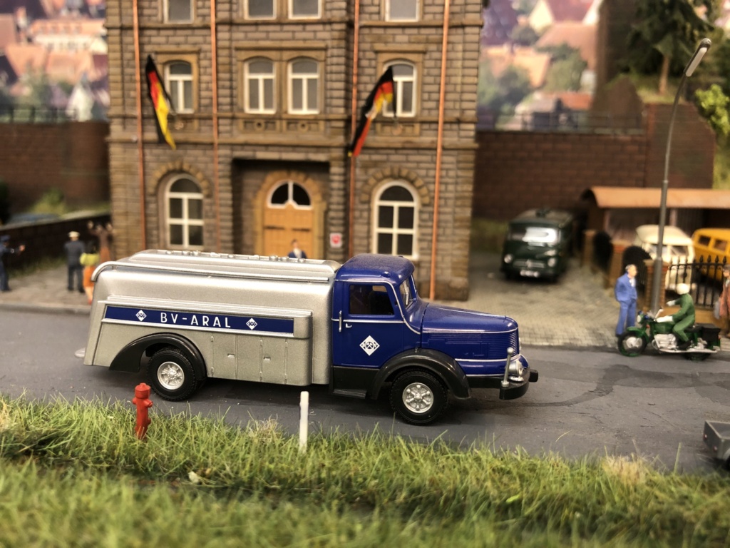 Haubenwagen und Frontlenker... Yyy_1010