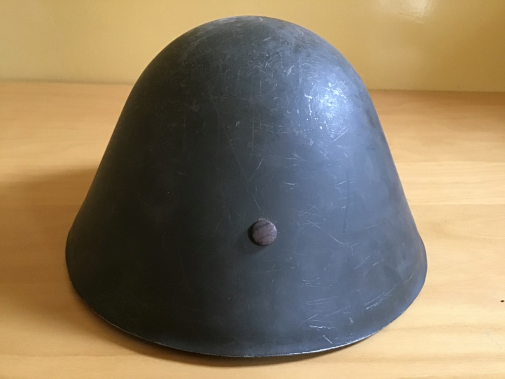 Casque allemand BII M1945 reconstitué  Dedbb210