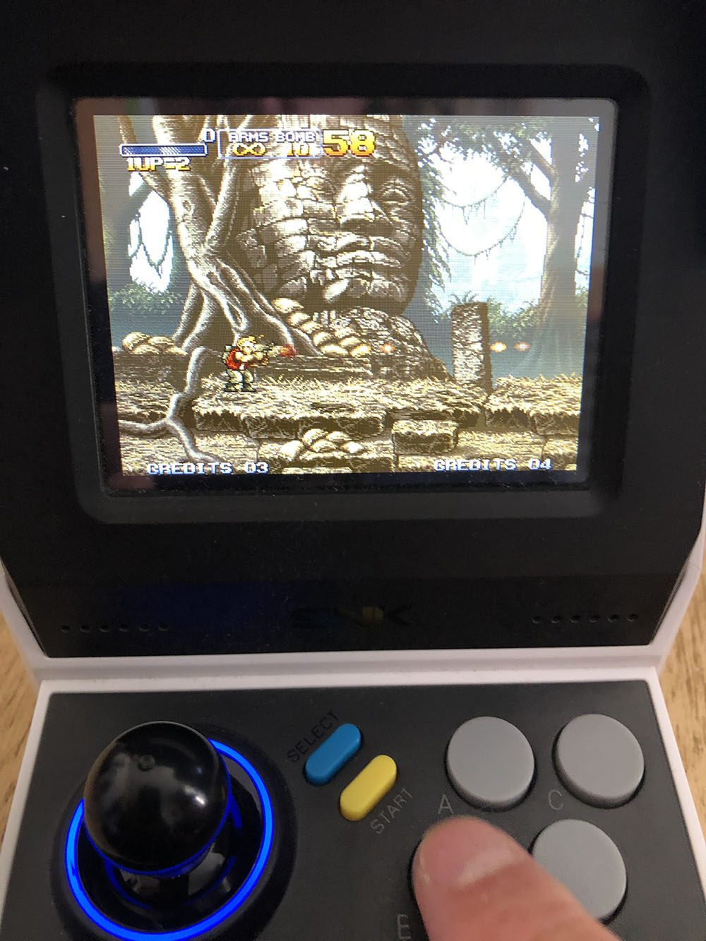 Inverser les boutons A et B de la Neo Geo Mini Img_2313