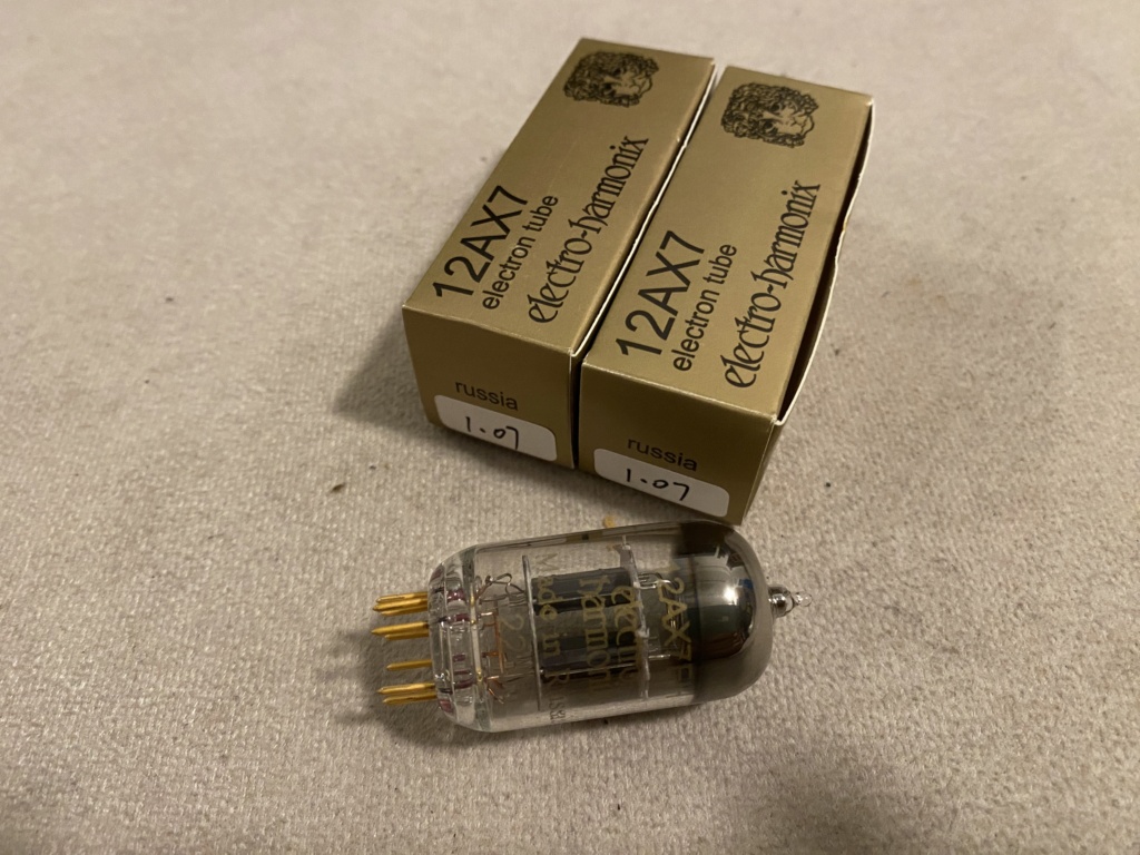 Vacuum tube EL34, GZ34,12ax7 91a7b010