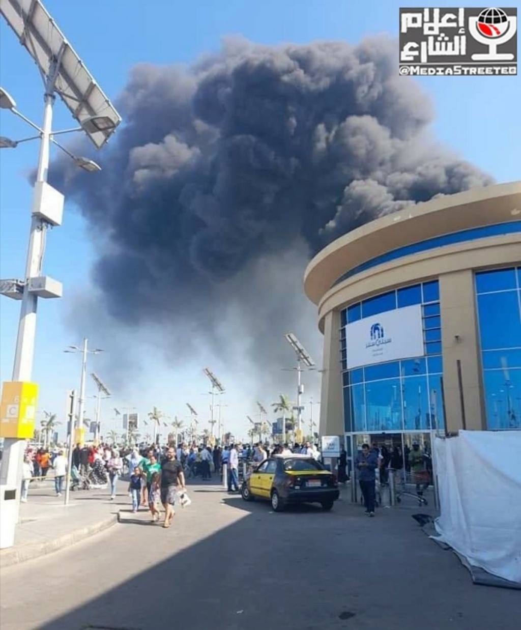 اندلاع حريق فى كارفور الإسكندرية 0210