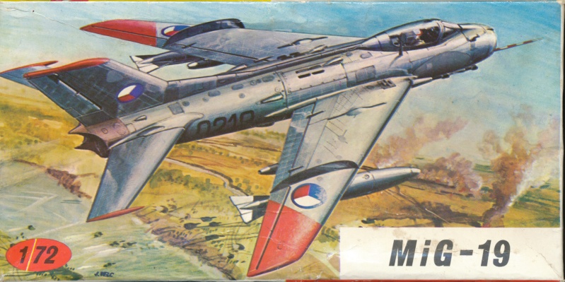 [KP] MIKOYAN-GOUREVICH MiG 19 1/72ème Réf 4 Img_0164
