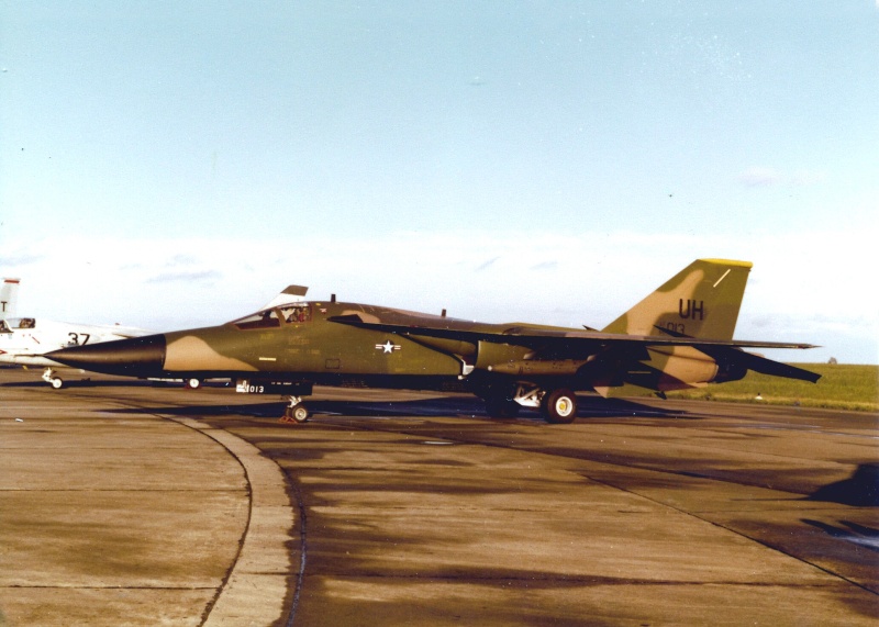 [Revell] General Dynamics F-111 (1966) Img_0235
