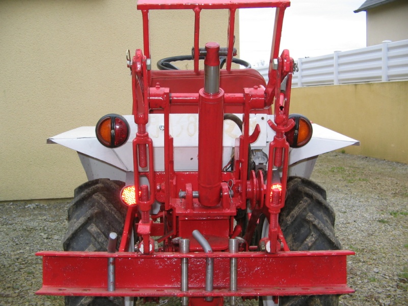 micro tracteur 1032 avec barre de coupe Img_0013
