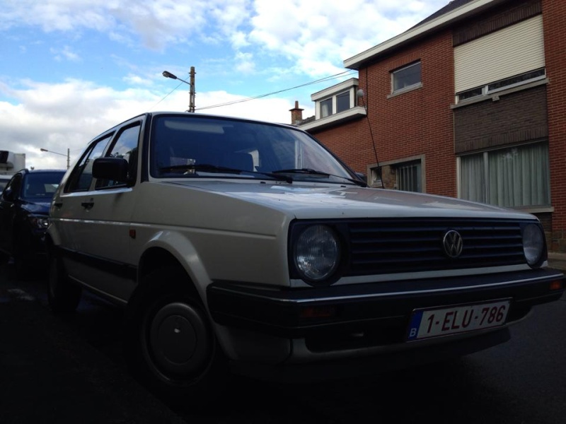 El chet vend une golf II 1600 de 89 10330210